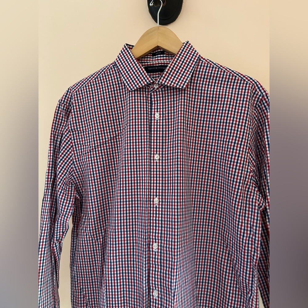 Tommy Hilfiger Slim Fit Button Up| Men Size L (16–16.5|32/33) | Red,White & Blue - Picture 2 of 8